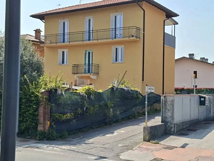 Appartamento bilocale in vendita in Via dei Colli Storci, Desenzano Del Garda