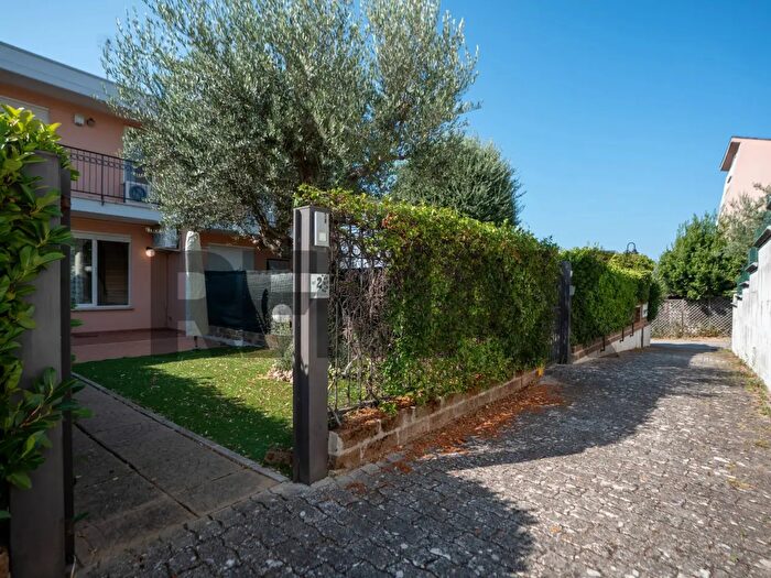 Casa con 11 locali in vendita in Contrada Iconicella E, Lanciano