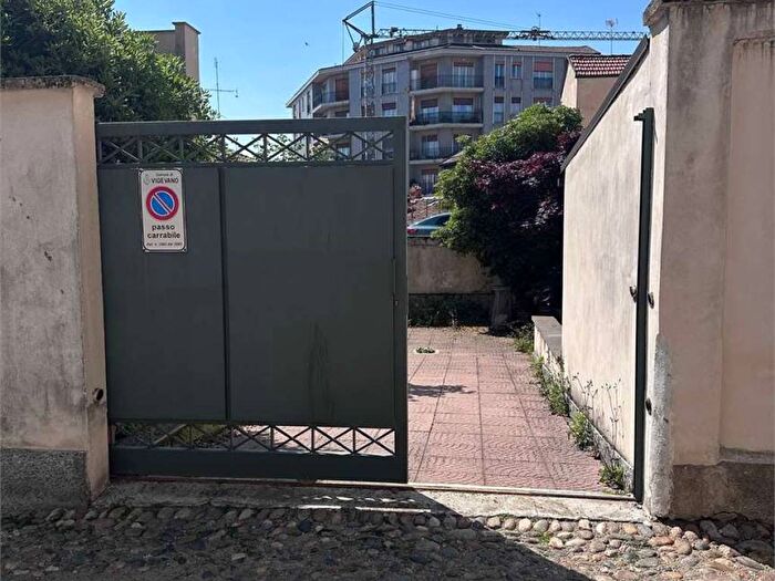Casa quadrilocale in affitto in Centro, Vigevano