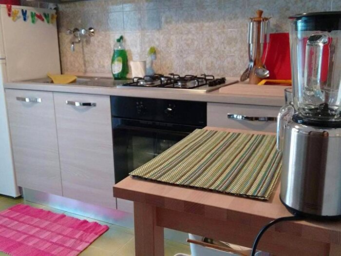 Appartamento trilocale in affitto in Via Quarantola, San Giusto Aeroporto, Pisa