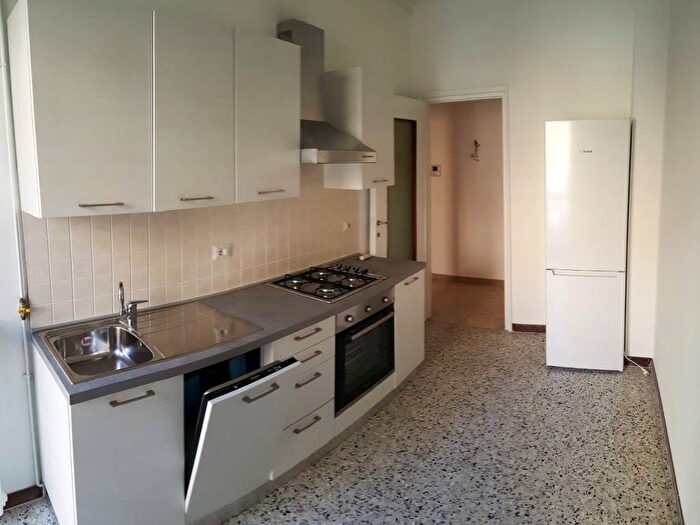 Appartamento bilocale in affitto in Cenisio, Milano
