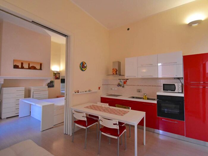 Appartamento bilocale in affitto in Via Luigi Zamboni, Irnerio, Bologna