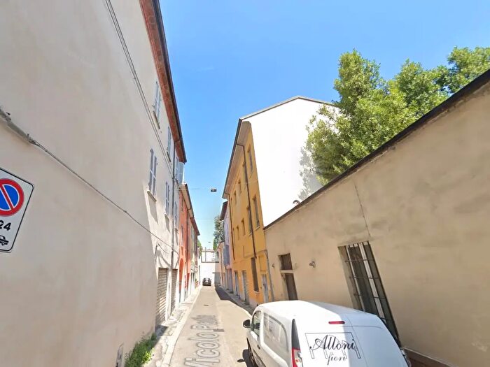 Appartamento trilocale in affitto in Via Bernardo Baffi, Piacenza