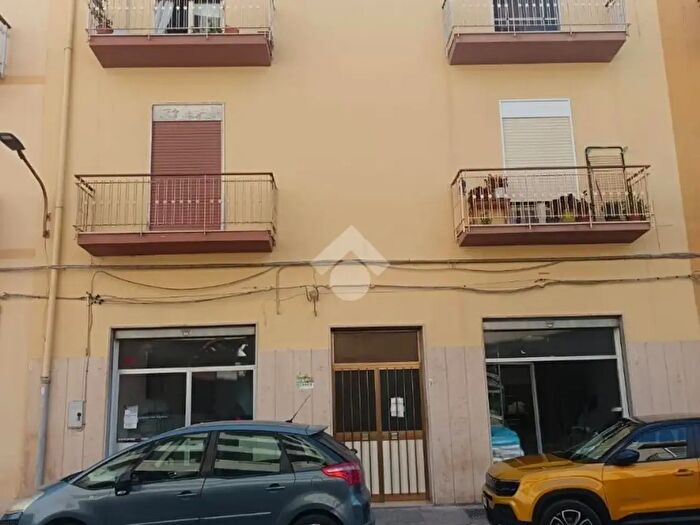 Appartamento trilocale in vendita in Via Vittoria, Erice