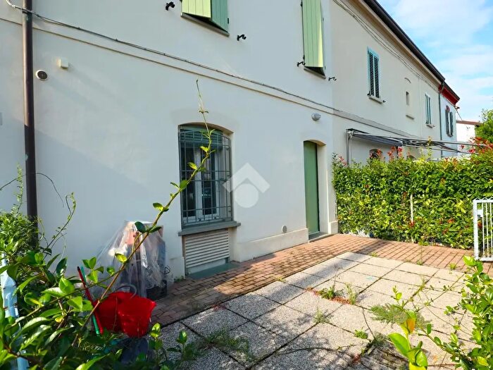 Appartamento con 5 locali in vendita in Via Roma, Castel Bolognese