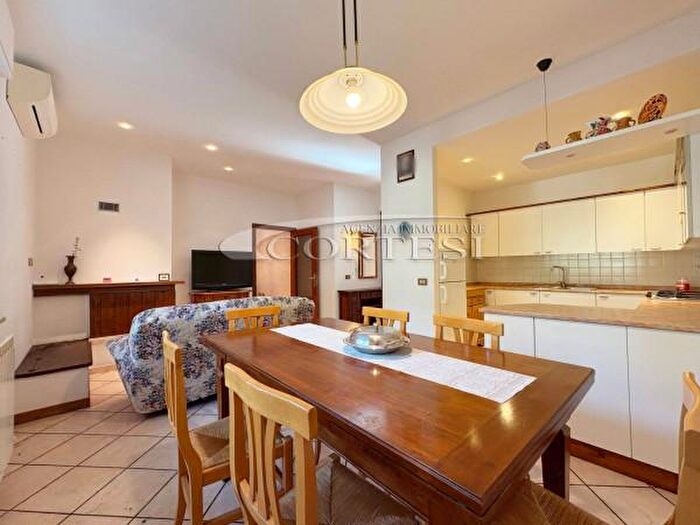 Appartamento quadrilocale in vendita in Via San Filippo sul Cesano, Mondavio