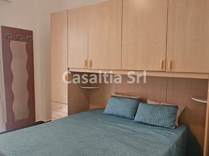 Appartamento trilocale in affitto in Via Palanzone, Niguarda, Milano