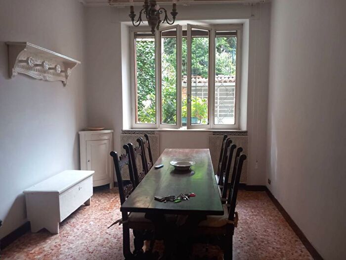 Appartamento trilocale in affitto in Via Luciano Bertè, Centro Storico, Piacenza