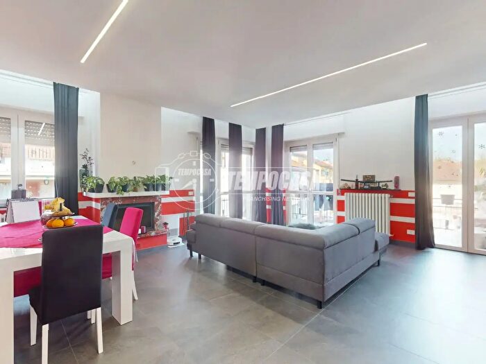 Casa trilocale in vendita in Via XXIV Maggio a, Lentate Sul Seveso