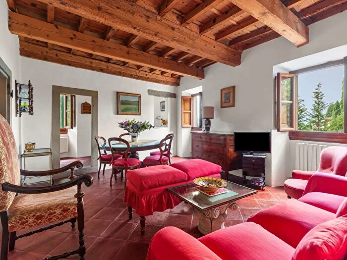 Casa quadrilocale in affitto in Fiesole