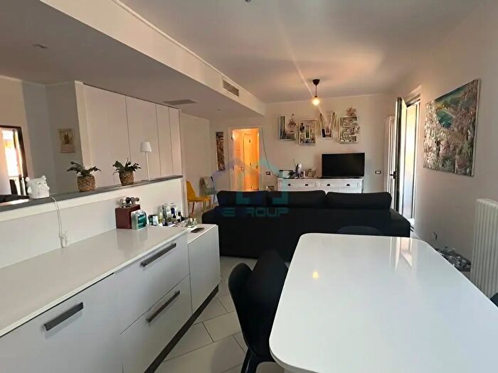 Appartamento con 5 locali in vendita in Via XXV Aprile, Recco