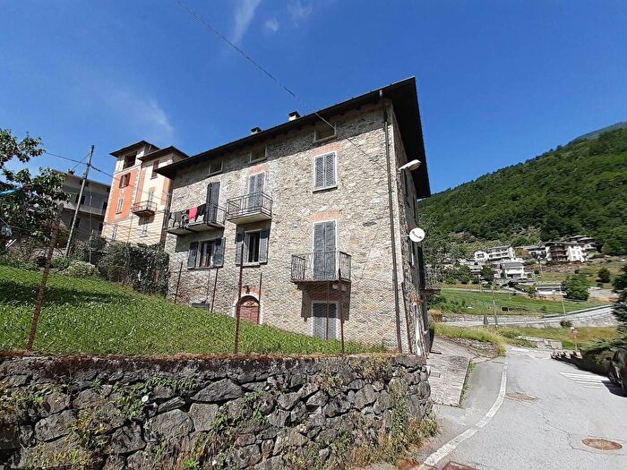 Appartamento bilocale in affitto in Moroni, Sondrio