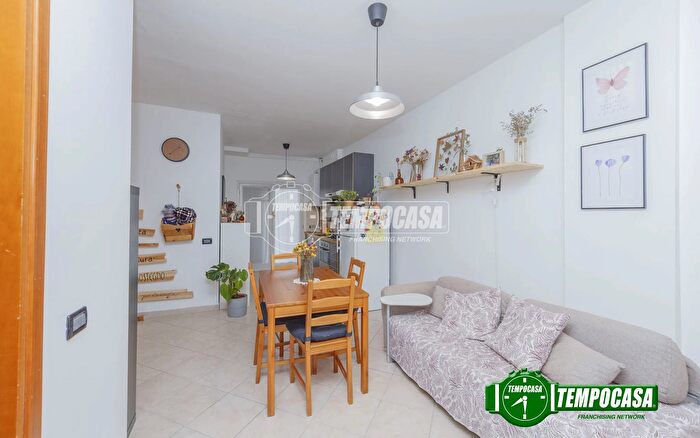 Appartamento bilocale in vendita in Via Matteotti, Binasco