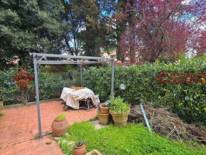 Appartamento con 5 locali in vendita in Via degli Ubertini, Arezzo