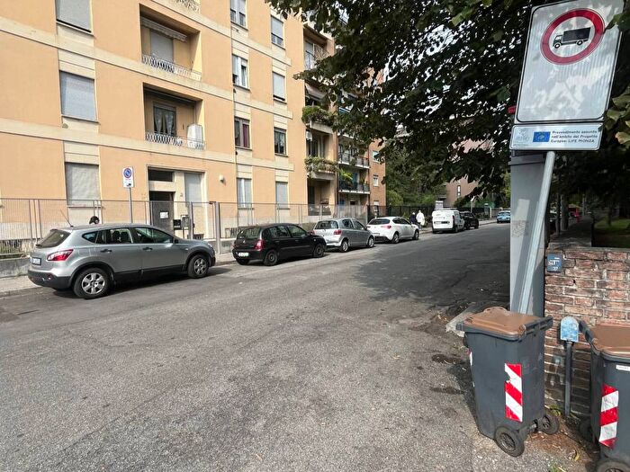 Appartamento trilocale in affitto in Via Archimede, Viale Libertà, Monza