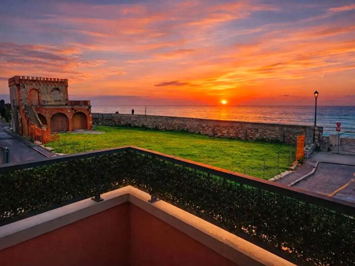 Appartamento trilocale in vendita in Via dei Provveditori Snc, Grado