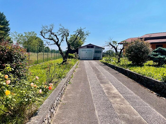 Casa monolocale in vendita in Pinzano Al Tagliamento