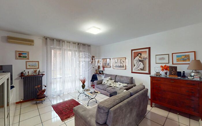 Appartamento con 5 locali in vendita in Camerata Picena