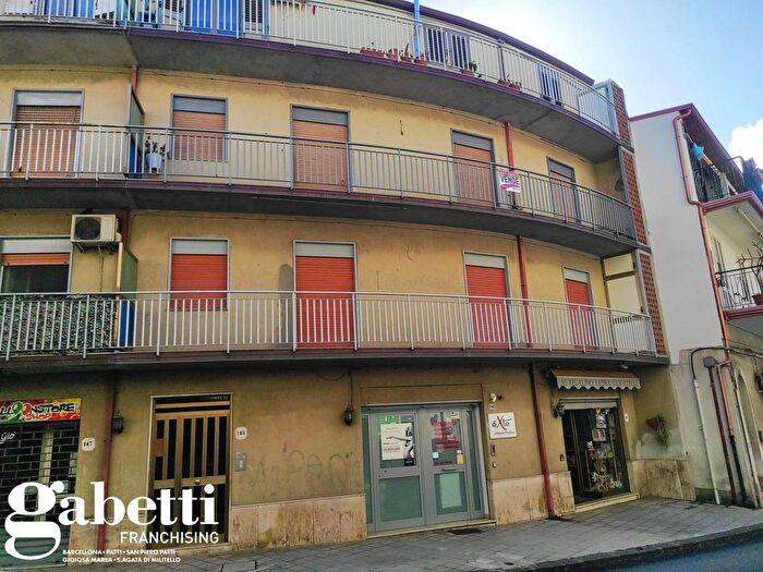 Appartamento quadrilocale in vendita in Via Umberto I°, Gioiosa Marea