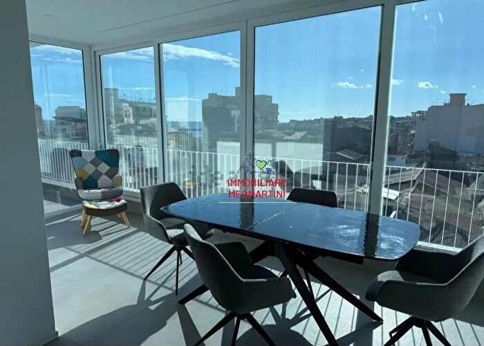 Appartamento trilocale in vendita in Via Isonzo Siracusa Sr, Siracusa