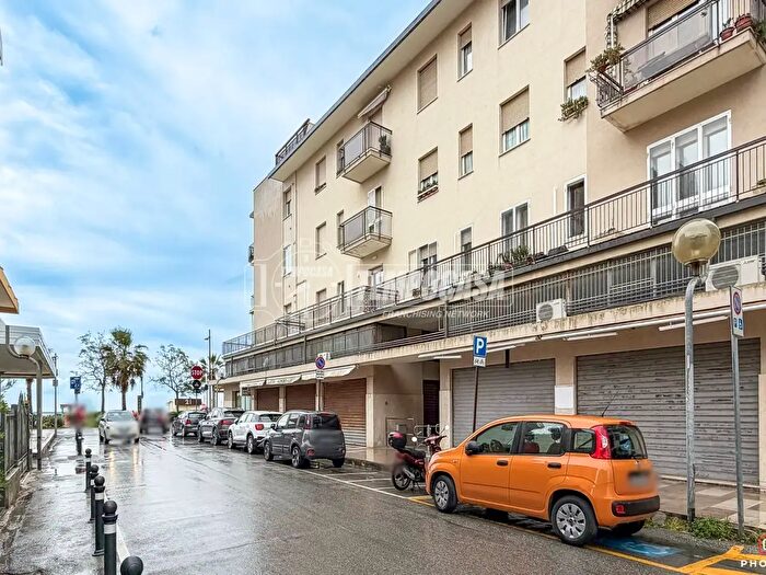 Appartamento con 5 locali in vendita in Viale Palotta, Rimini