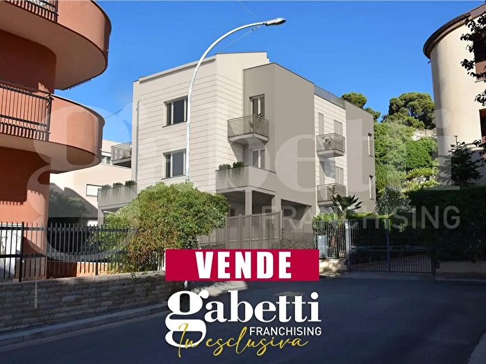 Appartamento quadrilocale in vendita in Via Kennedy, Bagheria