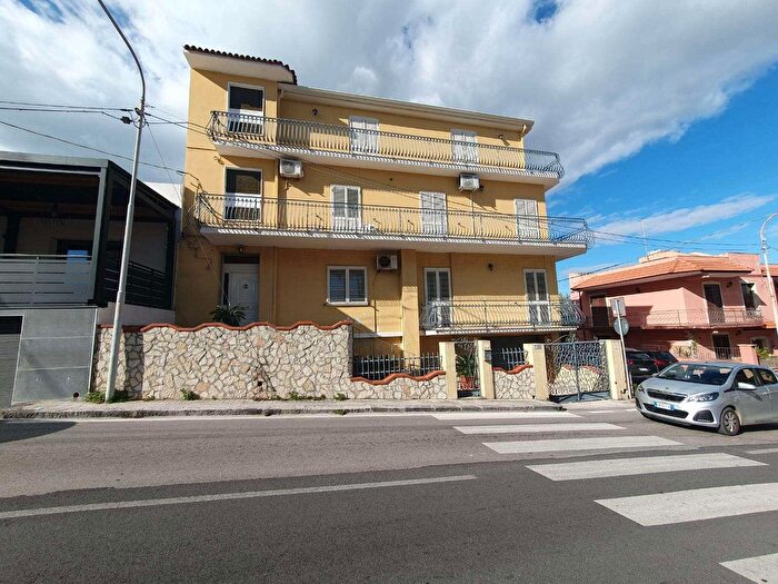 Appartamento quadrilocale in vendita in Via Jonica, Siracusa