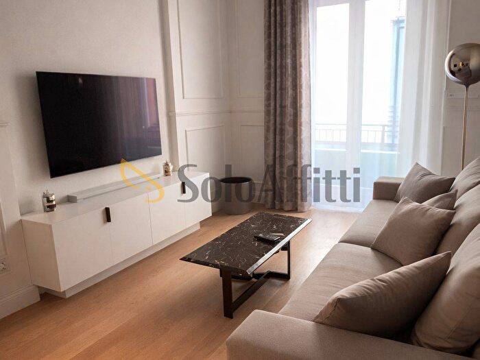 Appartamento con 6 locali in affitto in Via dAzeglio, Centro Storico, Bologna