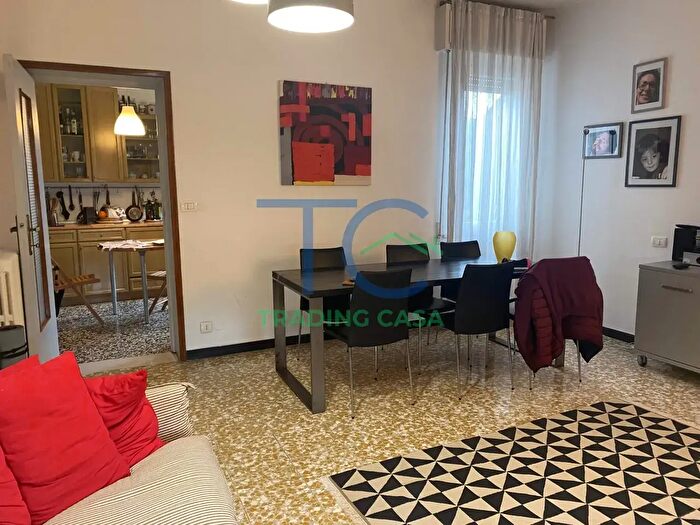 Appartamento trilocale in vendita in Via Chiapponi, Piacenza