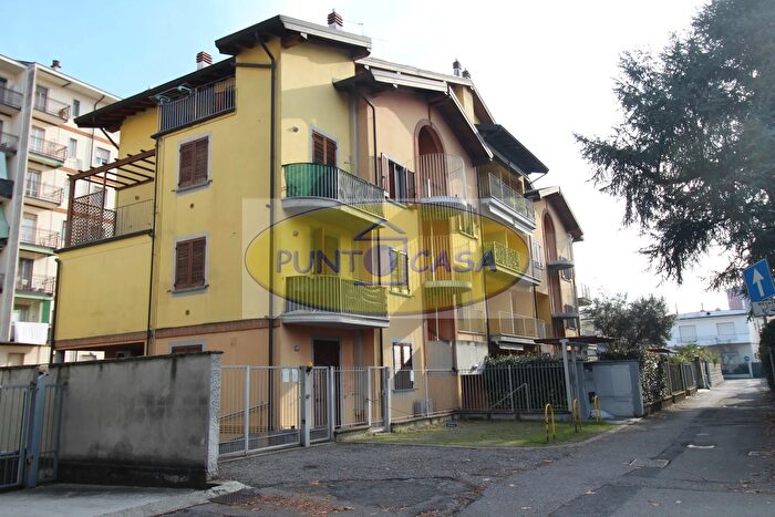 Case in Vendita e in Affitto - 2