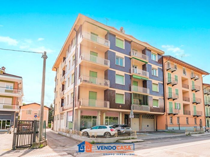 Appartamento trilocale in affitto in Via Cuneo, Centro, Boves