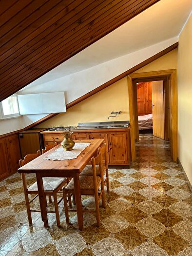 Appartamento con 5 locali in vendita in Via Risorgimento Capracotta Isernia, Capracotta