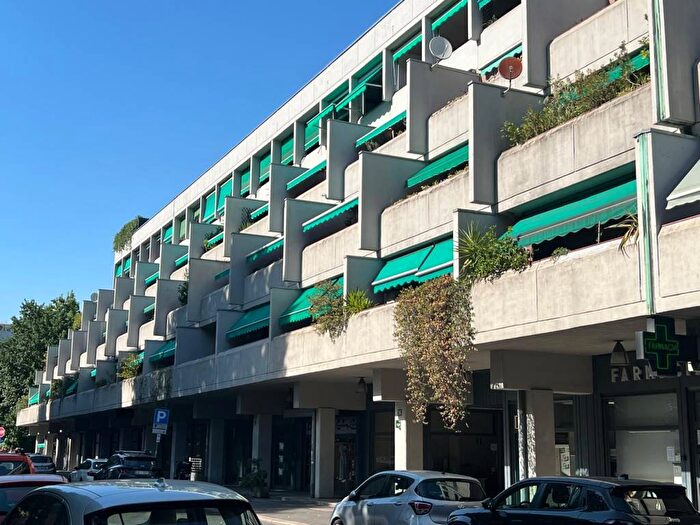Appartamento bilocale in affitto in Via Airolo, Istria, Milano