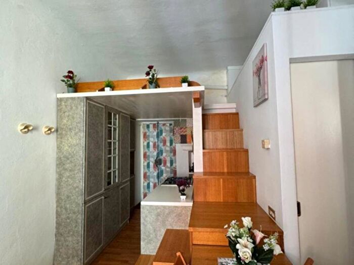 Appartamento monolocale in affitto in Via Clusone, Montenero, Milano