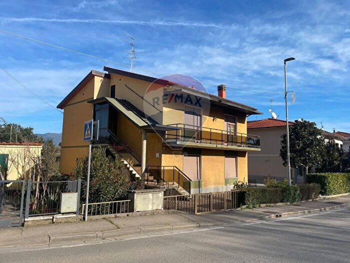 Appartamento con 5 locali in vendita in Via Vecchia Aretina, Laterina Pergine Valdarno