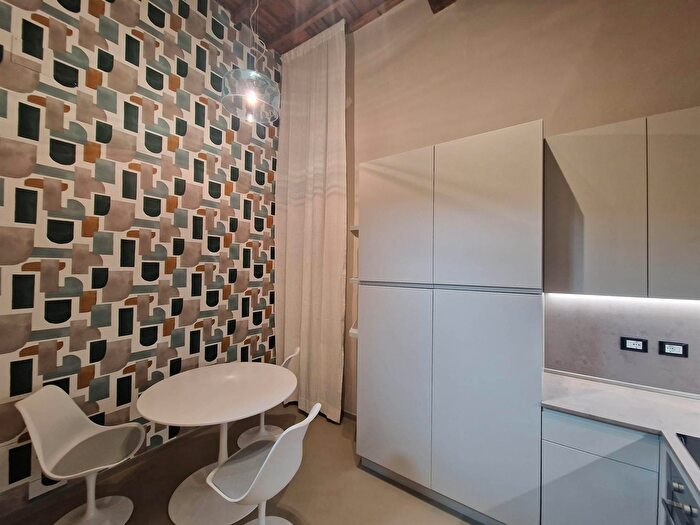 Appartamento trilocale in affitto in Via XXVII Aprile, Firenze