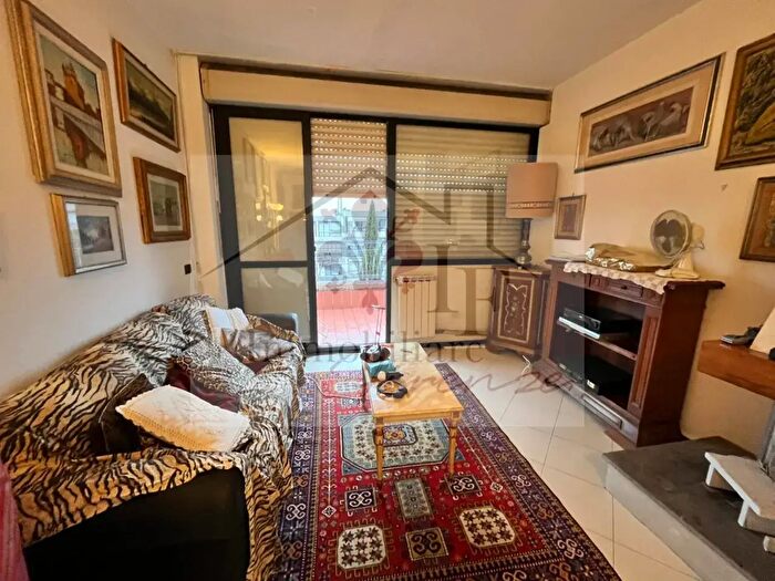 Appartamento quadrilocale in vendita in Via Calatafimi, Sesto Fiorentino