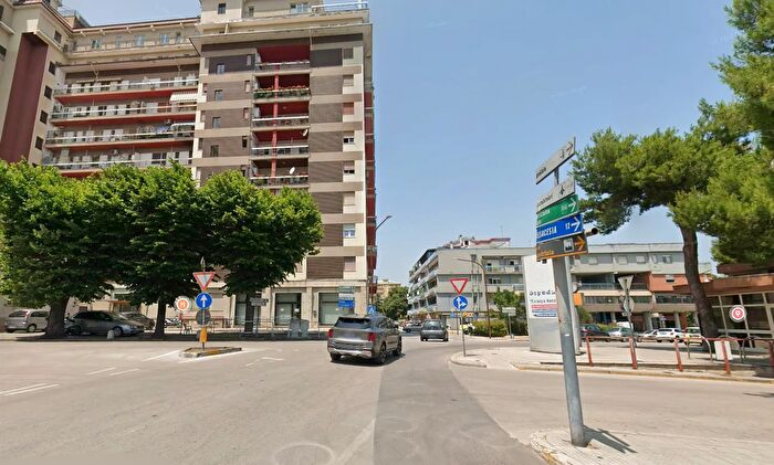 Appartamento quadrilocale in affitto in Via Luigi De Crecchio, Lanciano