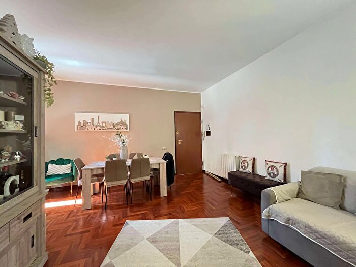 Appartamento con 5 locali in vendita in Viale Regione Siciliana Sud Est, Palermo