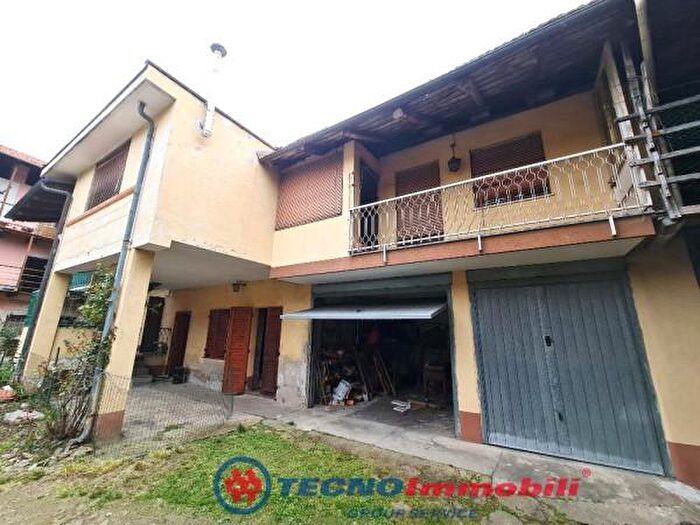 Casa con 6 locali in vendita in Via del Fossale, Rocca Canavese