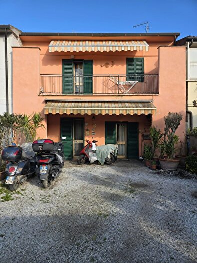 Casa quadrilocale in vendita in a Tosco Romagnola, Calcinaia