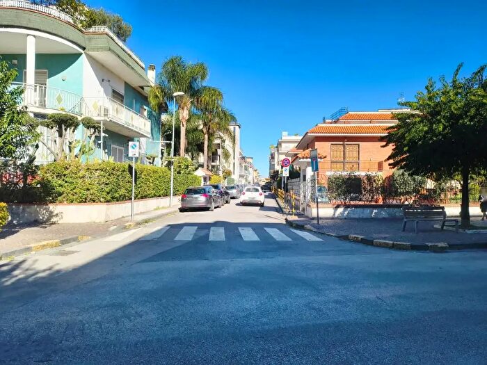 Appartamento trilocale in vendita in Viale Plinio, Pomigliano DArco