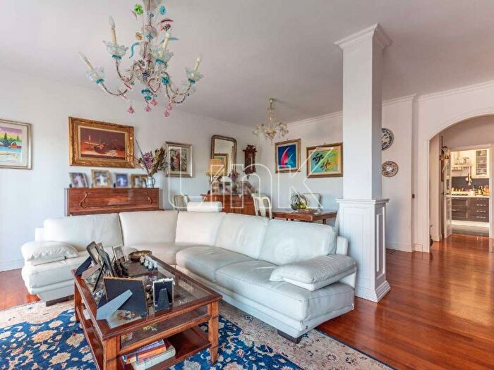 Appartamento con 5 locali in affitto in via Roberto Visiani, Fonte Meravigliosa, Roma