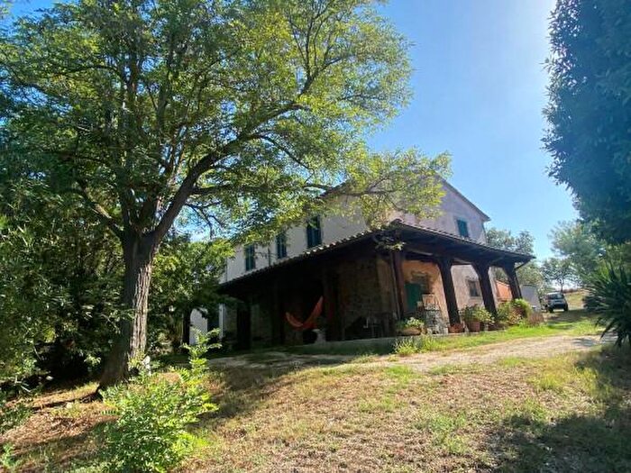 Casa con 6 locali in vendita in Manciano