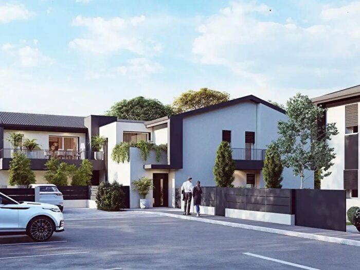 Case in Vendita e in Affitto - 2