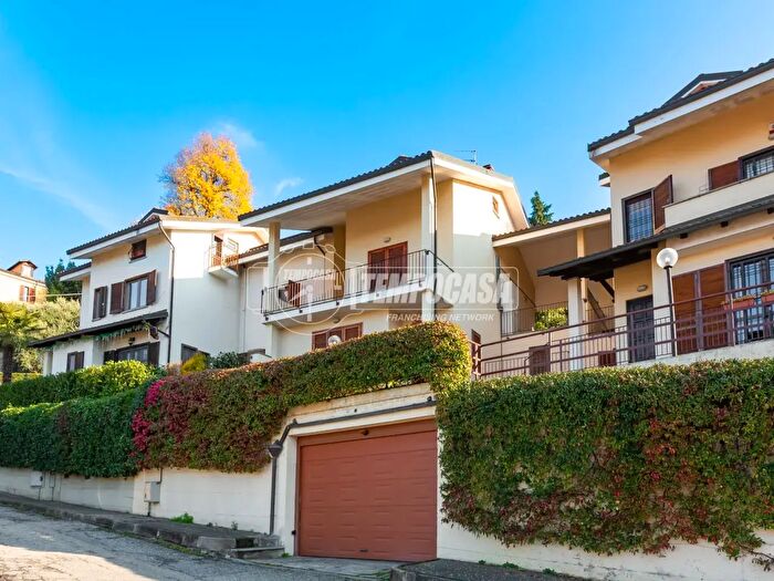 Casa con 6 locali in vendita in San Mauro Torinese