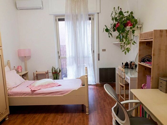 Appartamento trilocale in affitto in Via Maurizio De Vito Piscicelli, Arenella, Napoli
