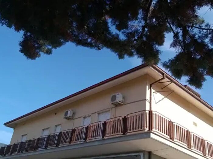 Appartamento con 5 locali in affitto in Via Salaria Antica Est, LAquila