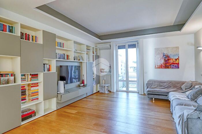 Appartamento quadrilocale in vendita in Via Luigi Borghi, Gallarate