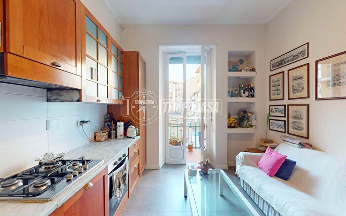 Appartamento trilocale in vendita in Corso Sebastopoli, Torino